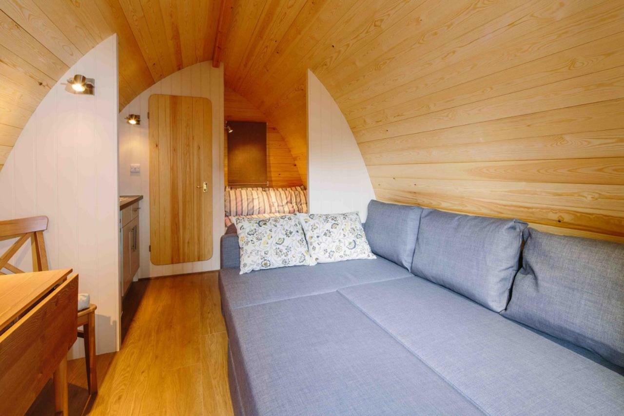 Lupin Glamping Pod Hotel Cheltenham Exterior photo